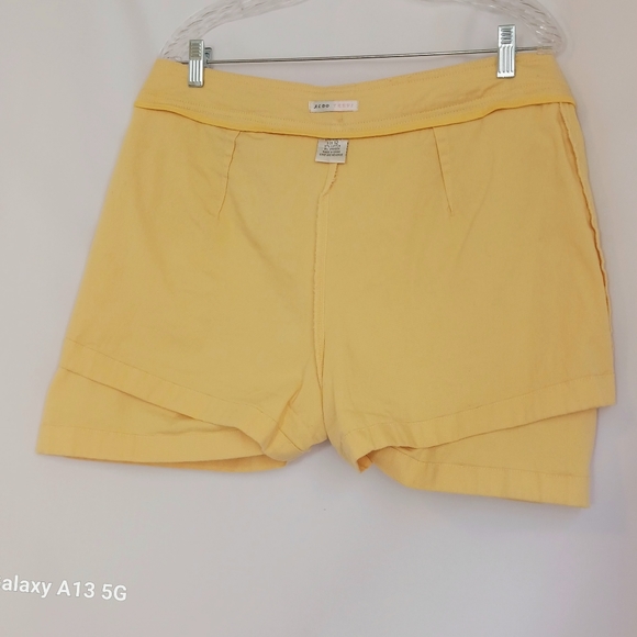 Aldo Trevi Women's Yellow Skirt Skort Sz 12 - Picture 5 of 9